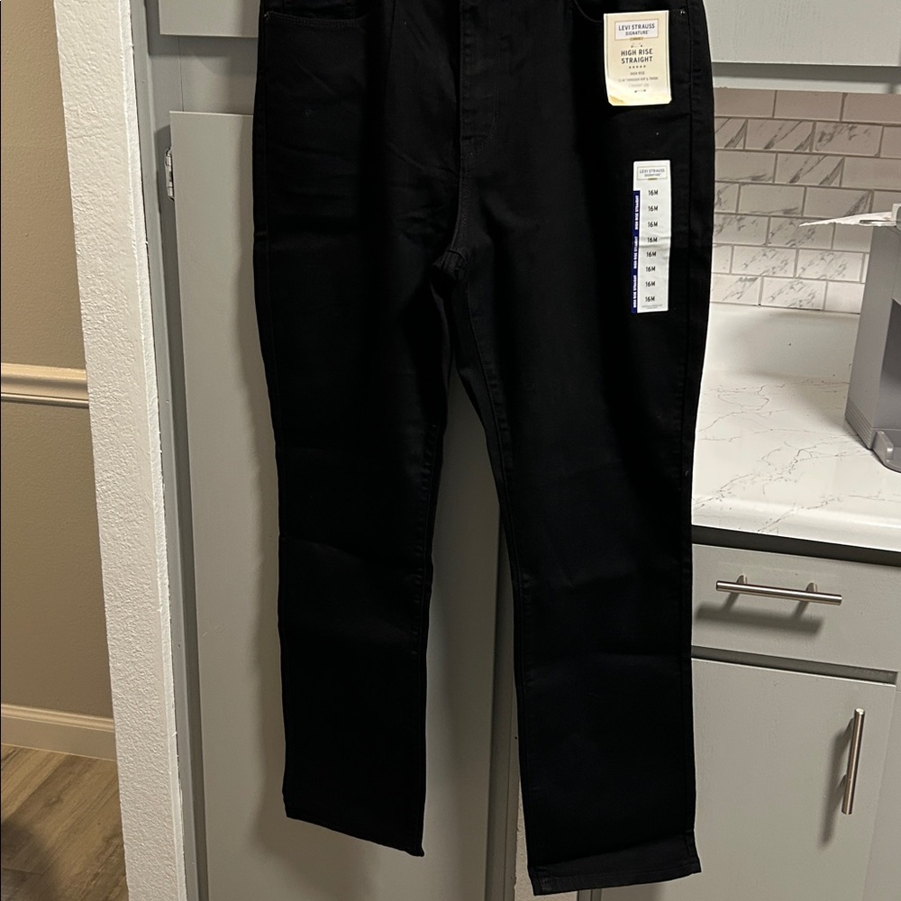 Levi's Black High Rise Straight Jeans Size 16M